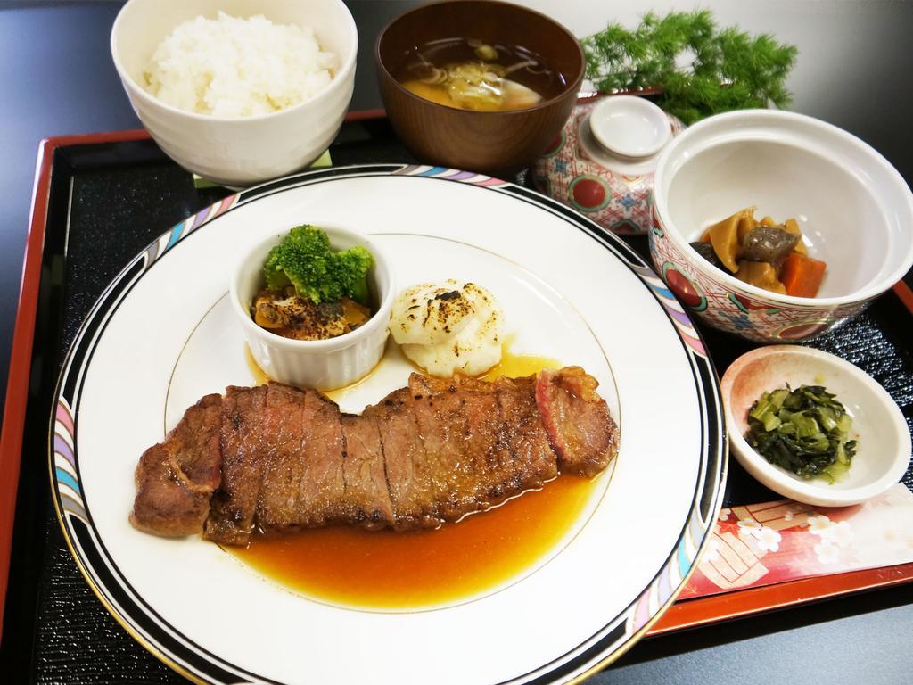 Hotel Areaone Hiroshima Wing Хіґасі-Хіросіма Екстер'єр фото